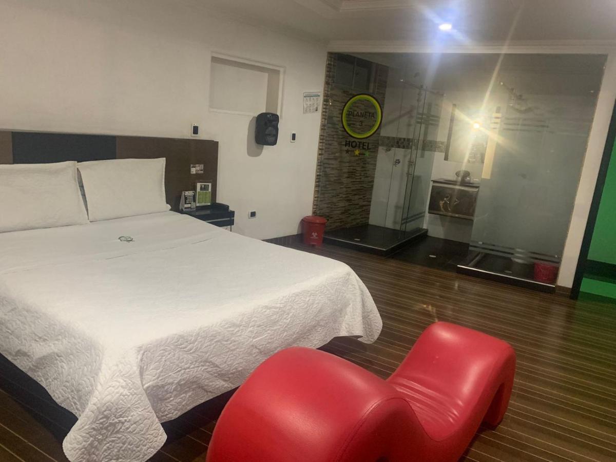 Hotel Planeta 3 — Fotos 1